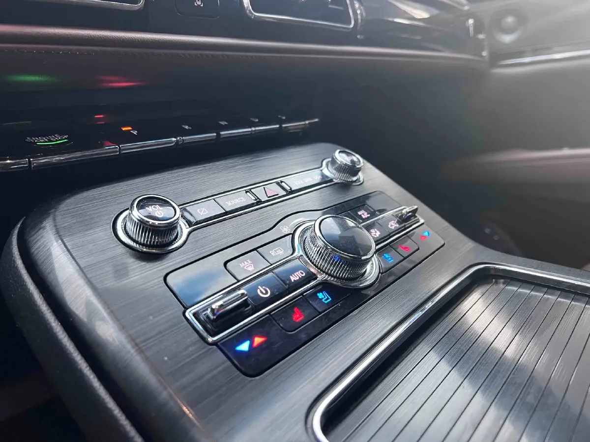 2021 Lincoln Nautilus 2.7T 322HP V6 8AT,autocango,china used car exporter,china ev exporter,chinese used car exporter,chinese used ev exporter