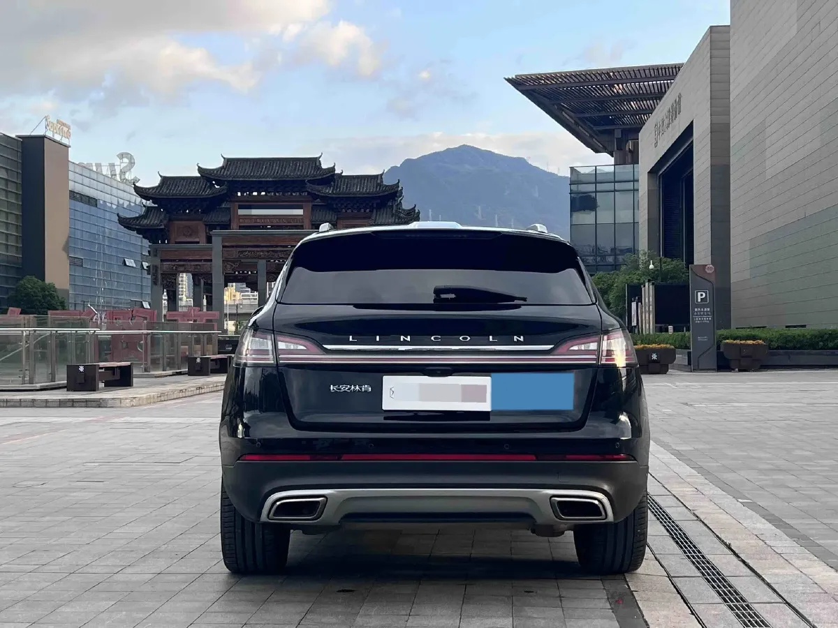 2021 Lincoln Nautilus 2.7T 322HP V6 8AT,autocango,china used car exporter,china ev exporter,chinese used car exporter,chinese used ev exporter