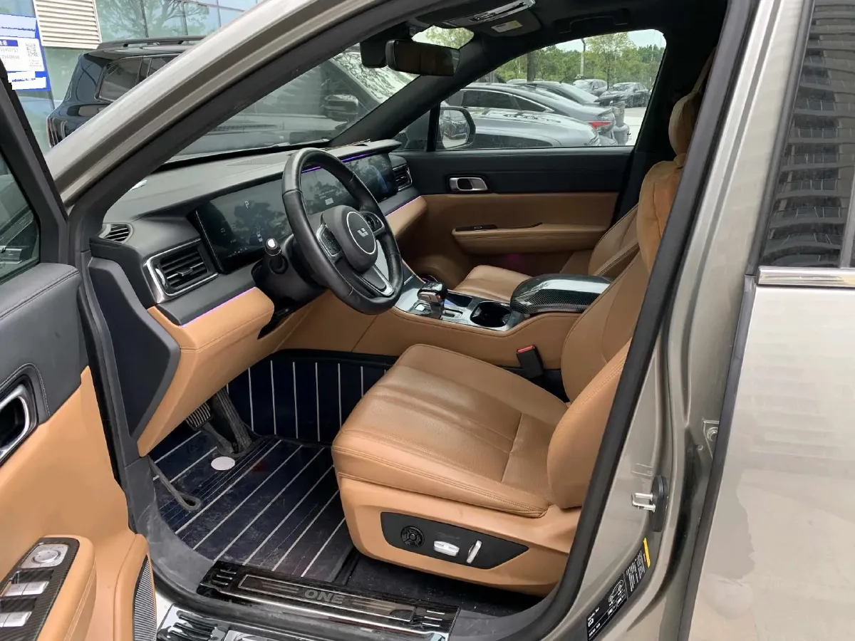 2020 Li ONE Range Extended 131HP REEV 40.5KWH,autocango,china used car exporter,china ev exporter,chinese used car exporter,chinese used ev exporter