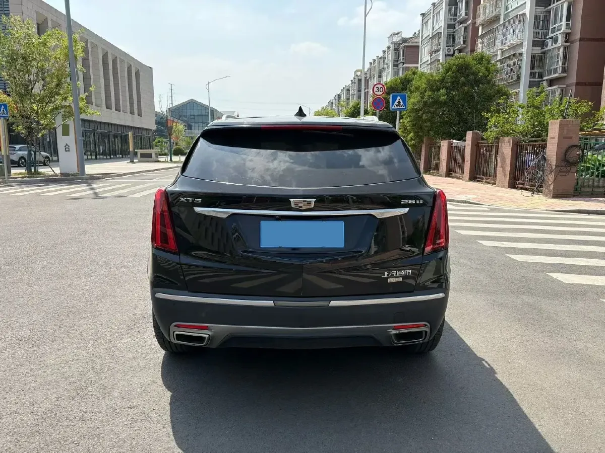 2021 Cadillac XT5 2.0T 237HP L4 9AT,autocango,china used car exporter,china ev exporter,chinese used car exporter,chinese used ev exporter