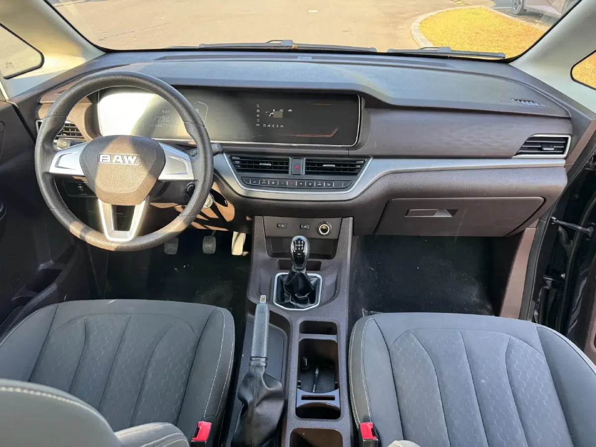 2023 BAW RuiSheng Trump M7 1.6L 124HP L4 5MT,autocango,china used car exporter,china ev exporter,chinese used car exporter,chinese used ev exporter