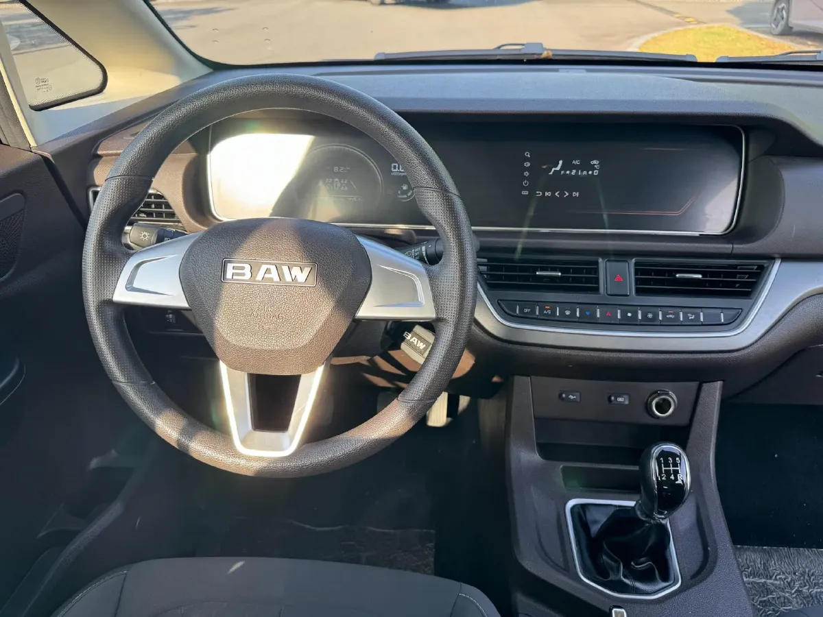 2023 BAW RuiSheng Trump M7 1.6L 124HP L4 5MT,autocango,china used car exporter,china ev exporter,chinese used car exporter,chinese used ev exporter