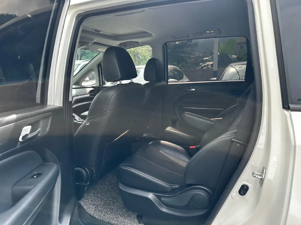 2021 GAC Trumpchi M6 1.5T 169HP L4 7DCT,autocango,china used car exporter,china ev exporter,chinese used car exporter,chinese used ev exporter