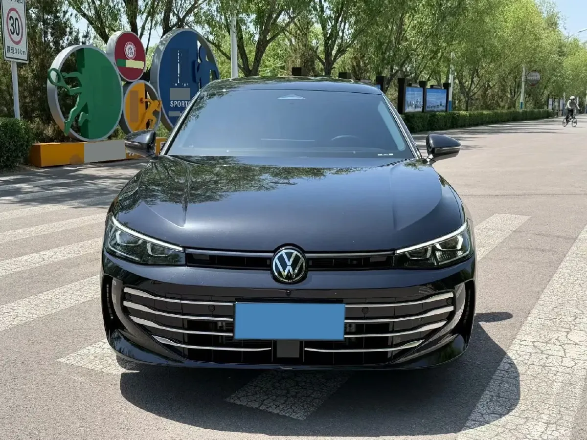 2026 Volkswagen Passat 2.0T 220HP L4 7DCT,autocango,china used car exporter,china ev exporter,chinese used car exporter,chinese used ev exporter