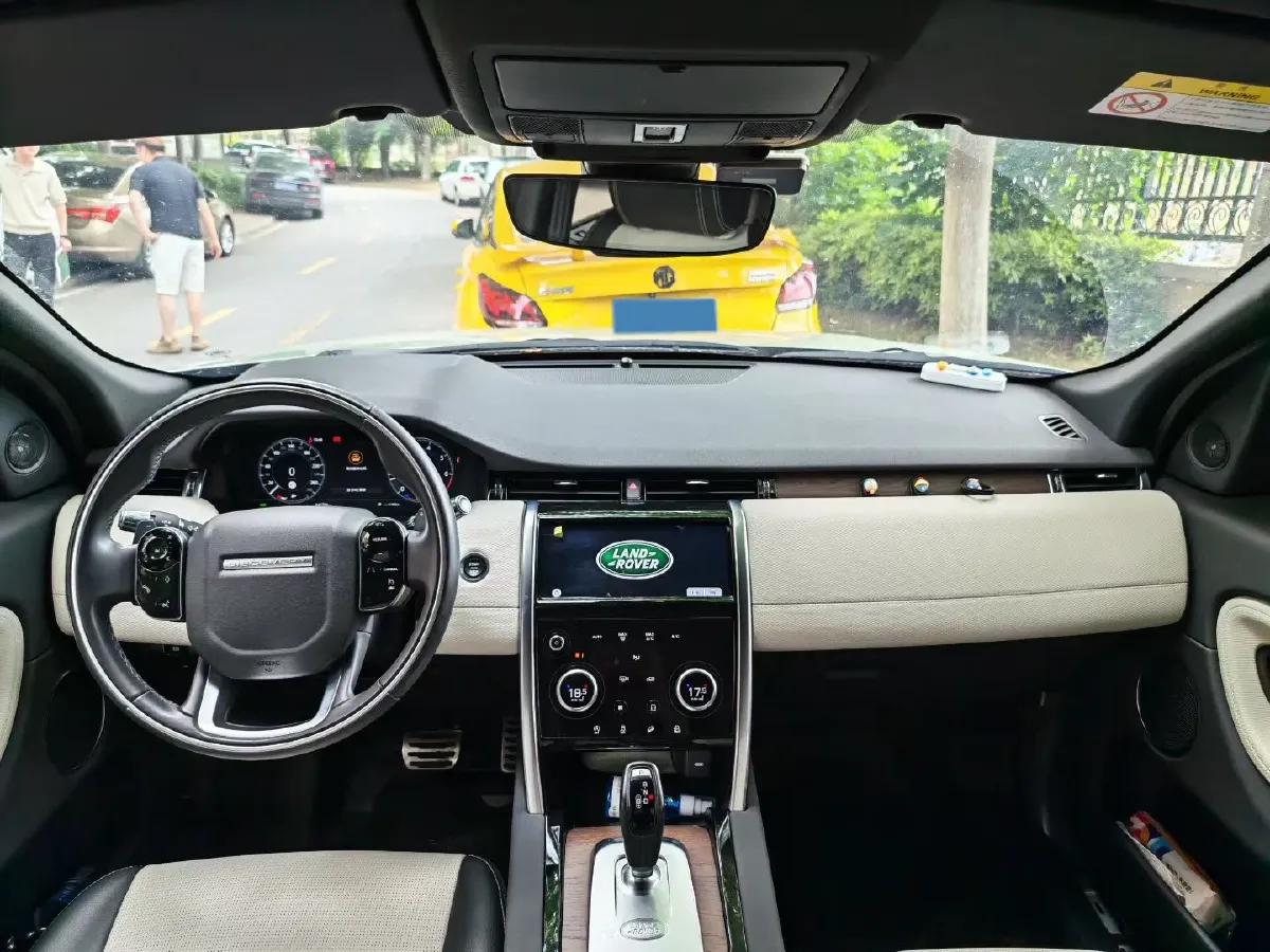 2021 Land Rover Discovery Sport 2.0T 249HP L4 9AT,autocango,china used car exporter,china ev exporter,chinese used car exporter,chinese used ev exporter