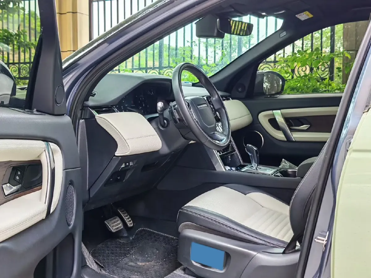2021 Land Rover Discovery Sport 2.0T 249HP L4 9AT,autocango,china used car exporter,china ev exporter,chinese used car exporter,chinese used ev exporter
