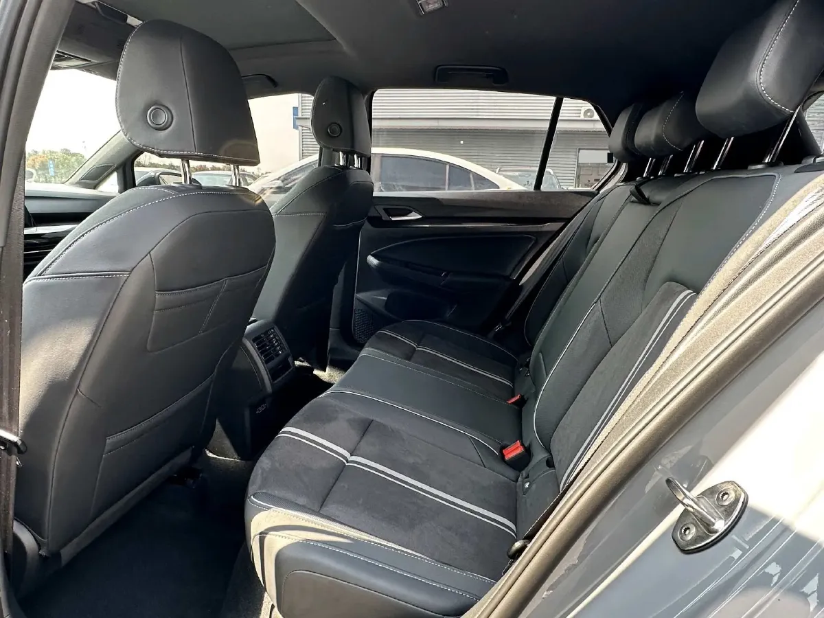 2023 Volkswagen Golf 1.4T 150HP L4 7DCT,autocango,china used car exporter,china ev exporter,chinese used car exporter,chinese used ev exporter