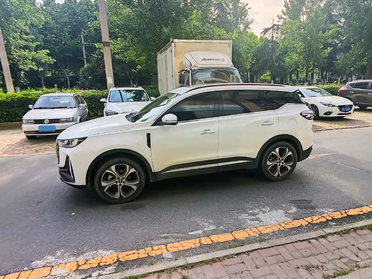 2023 Chery Tiggo 7 Plus 1.6T 197HP L4 7DCT,autocango,china used car exporter,china ev exporter,chinese used car exporter,chinese used ev exporter