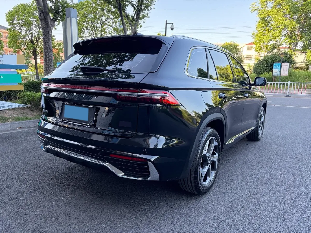 2024 Geely Monjaro 2.0T 218HP L4 7DCT,autocango,china used car exporter,china ev exporter,chinese used car exporter,chinese used ev exporter