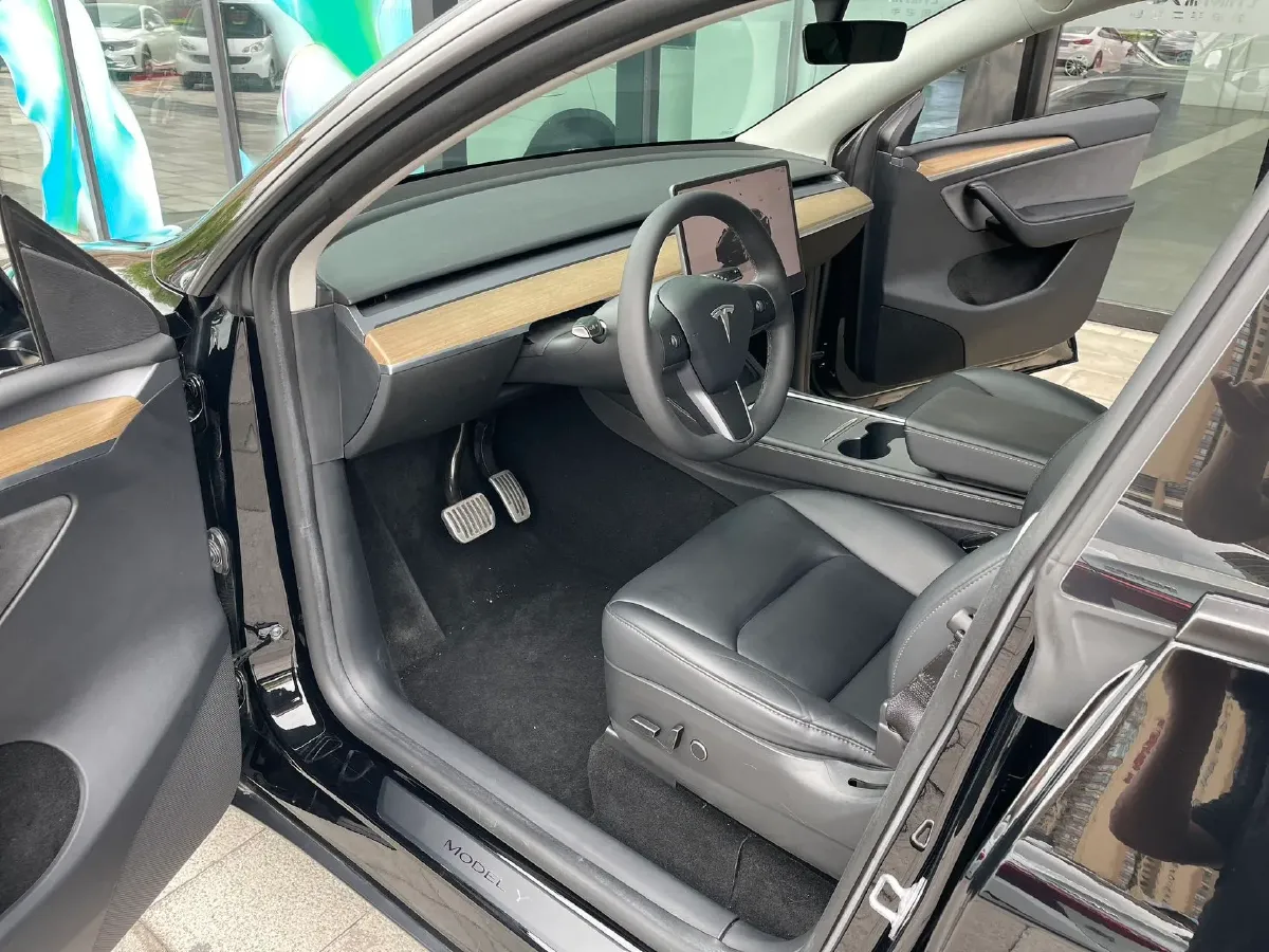 2022 Tesla Model Y BEV 60KWH,autocango,china used car exporter,china ev exporter,chinese used car exporter,chinese used ev exporter