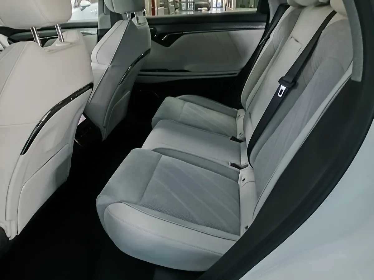2025 Voyah FREE 1.5T 150HP L4 REEV 43KWH,autocango,china used car exporter,china ev exporter,chinese used car exporter,chinese used ev exporter