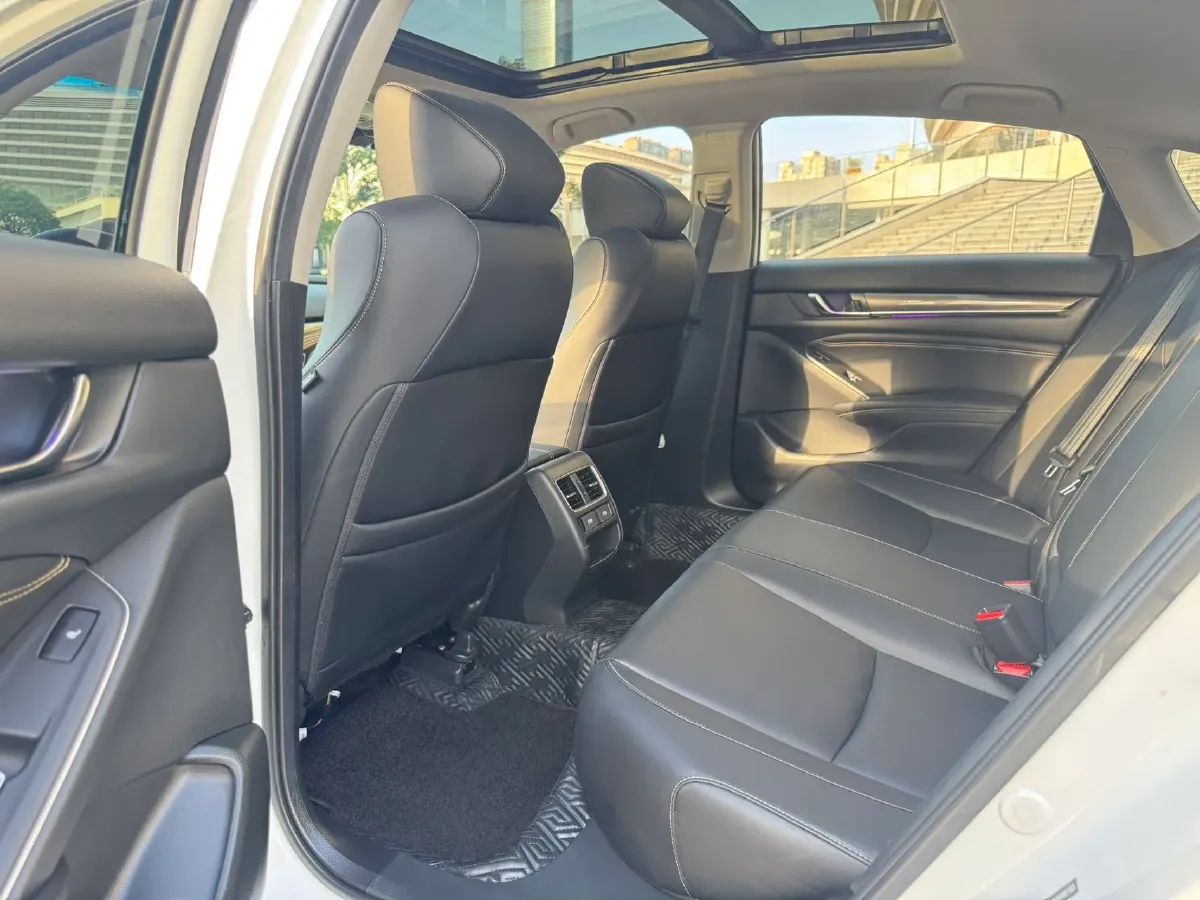 2022 Honda Accord 2.0L 146HP L4 E-CVT Hybrid,autocango,china used car exporter,china ev exporter,chinese used car exporter,chinese used ev exporter