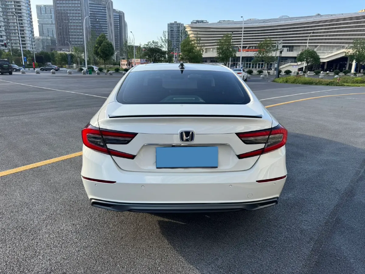 2022 Honda Accord 2.0L 146HP L4 E-CVT Hybrid,autocango,china used car exporter,china ev exporter,chinese used car exporter,chinese used ev exporter