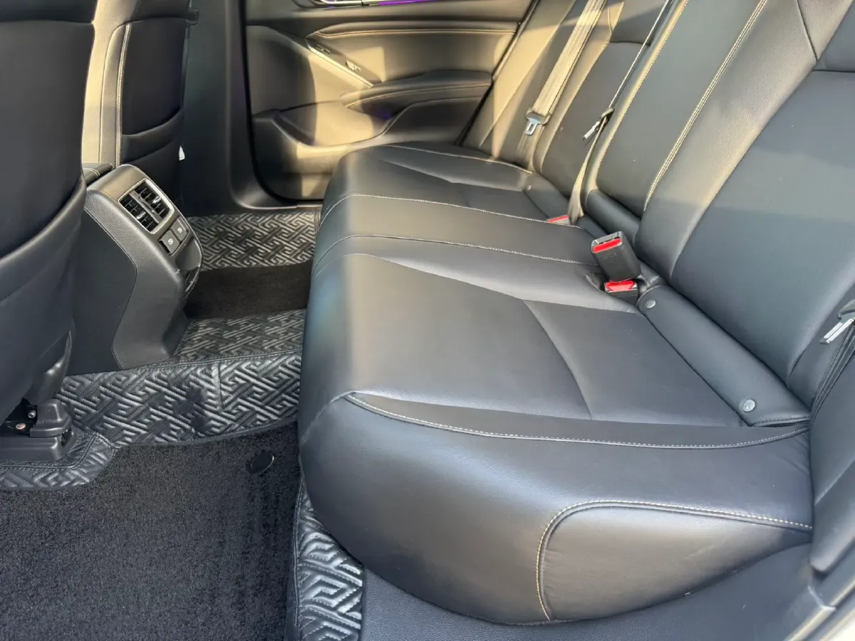 2022 Honda Accord 2.0L 146HP L4 E-CVT Hybrid,autocango,china used car exporter,china ev exporter,chinese used car exporter,chinese used ev exporter