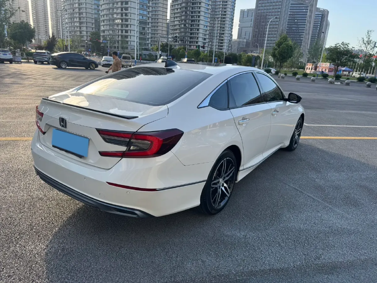 2022 Honda Accord 2.0L 146HP L4 E-CVT Hybrid,autocango,china used car exporter,china ev exporter,chinese used car exporter,chinese used ev exporter
