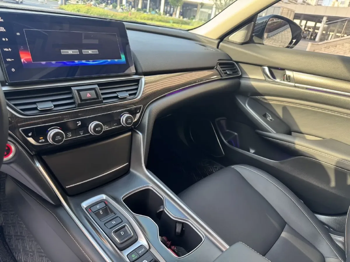 2022 Honda Accord 2.0L 146HP L4 E-CVT Hybrid,autocango,china used car exporter,china ev exporter,chinese used car exporter,chinese used ev exporter