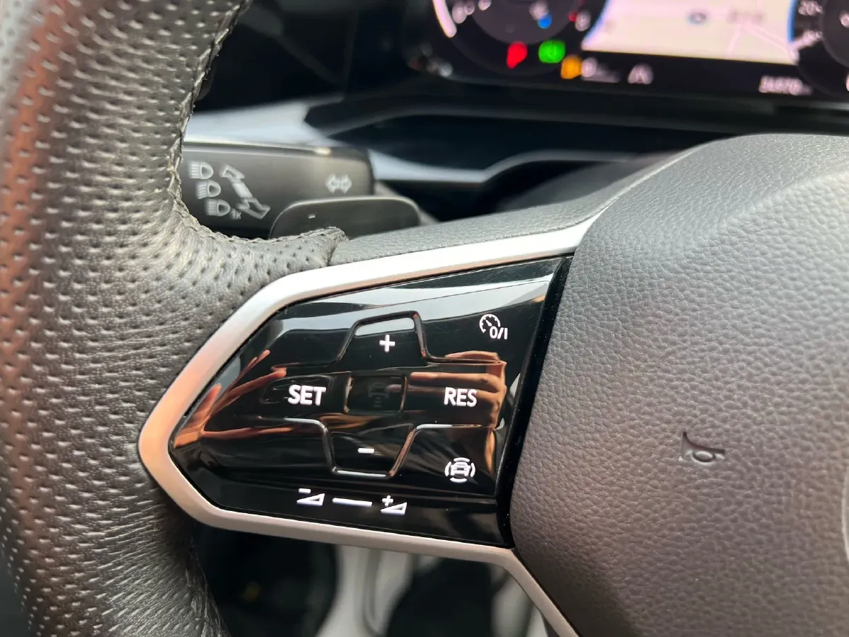 2023 Volkswagen Golf 1.4T 150HP L4 7DCT,autocango,china used car exporter,china ev exporter,chinese used car exporter,chinese used ev exporter