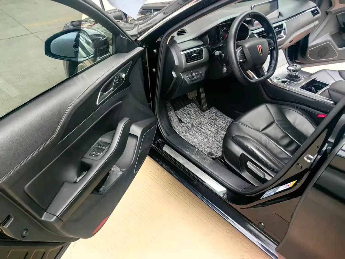 2020 HongQi H5 1.5T 169HP L4 7DCT,autocango,china used car exporter,china ev exporter,chinese used car exporter,chinese used ev exporter