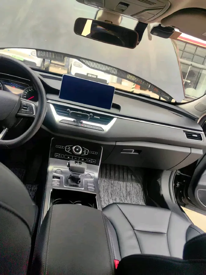 2020 HongQi H5 1.5T 169HP L4 7DCT,autocango,china used car exporter,china ev exporter,chinese used car exporter,chinese used ev exporter