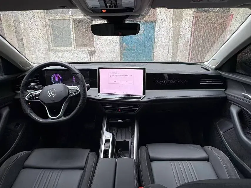 2024 Volkswagen Magotan 2.0T 220HP L4 7DCT,autocango,china used car exporter,china ev exporter,chinese used car exporter,chinese used ev exporter