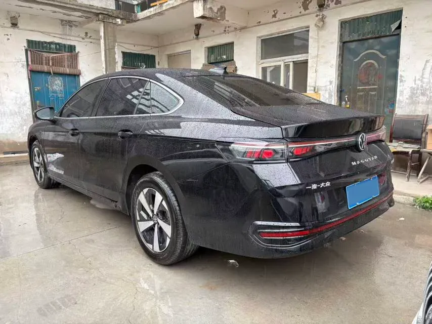 2024 Volkswagen Magotan 2.0T 220HP L4 7DCT,autocango,china used car exporter,china ev exporter,chinese used car exporter,chinese used ev exporter