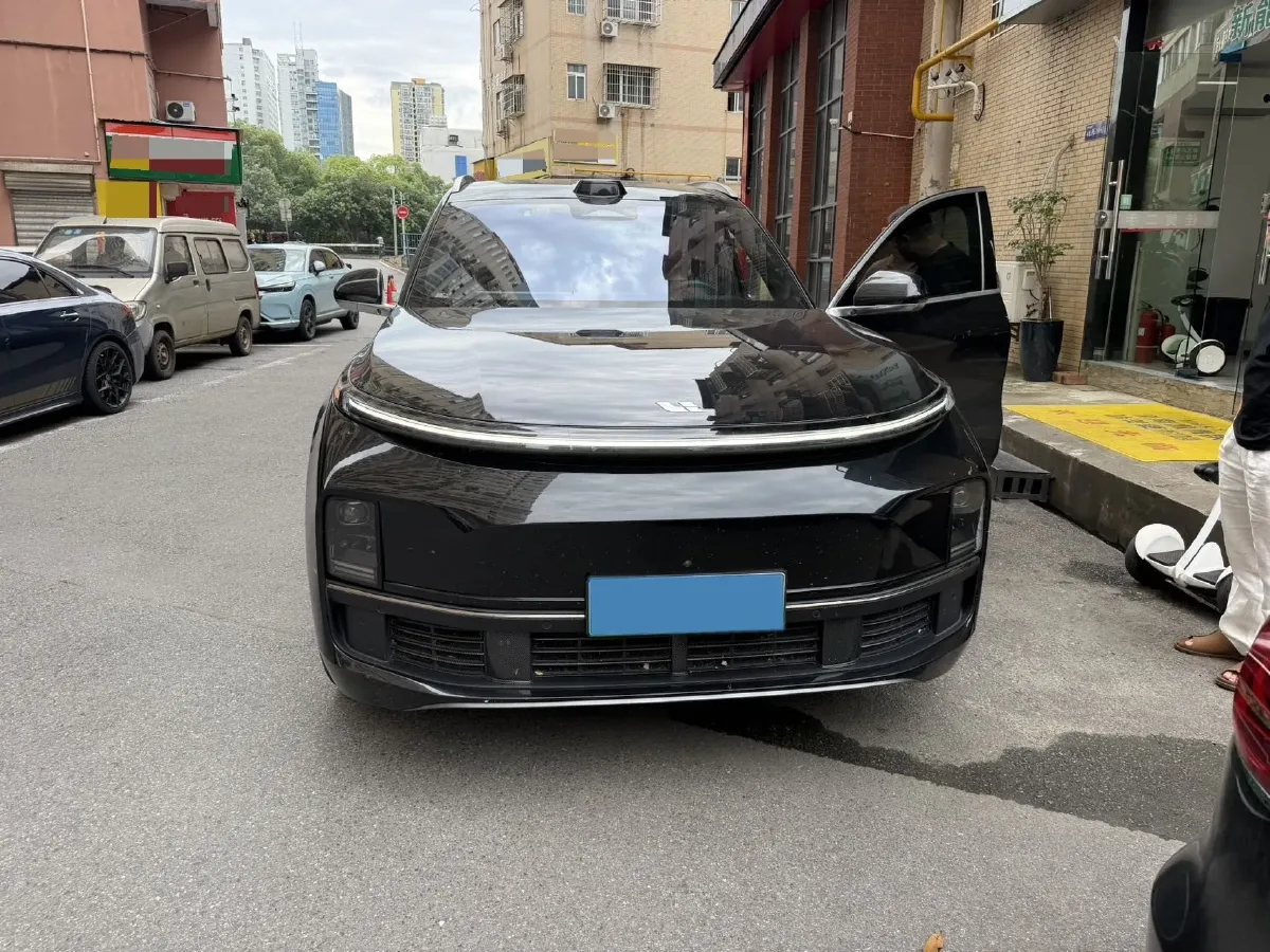 2022 Li L9 Range Extended 154HP REEV 42.6KWH,autocango,china used car exporter,china ev exporter,chinese used car exporter,chinese used ev exporter