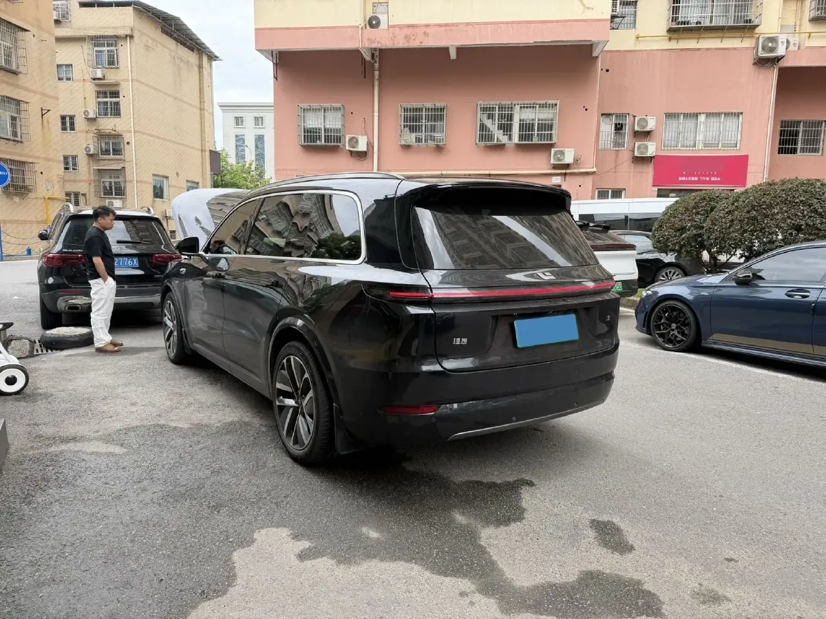2022 Li L9 Range Extended 154HP REEV 42.6KWH,autocango,china used car exporter,china ev exporter,chinese used car exporter,chinese used ev exporter