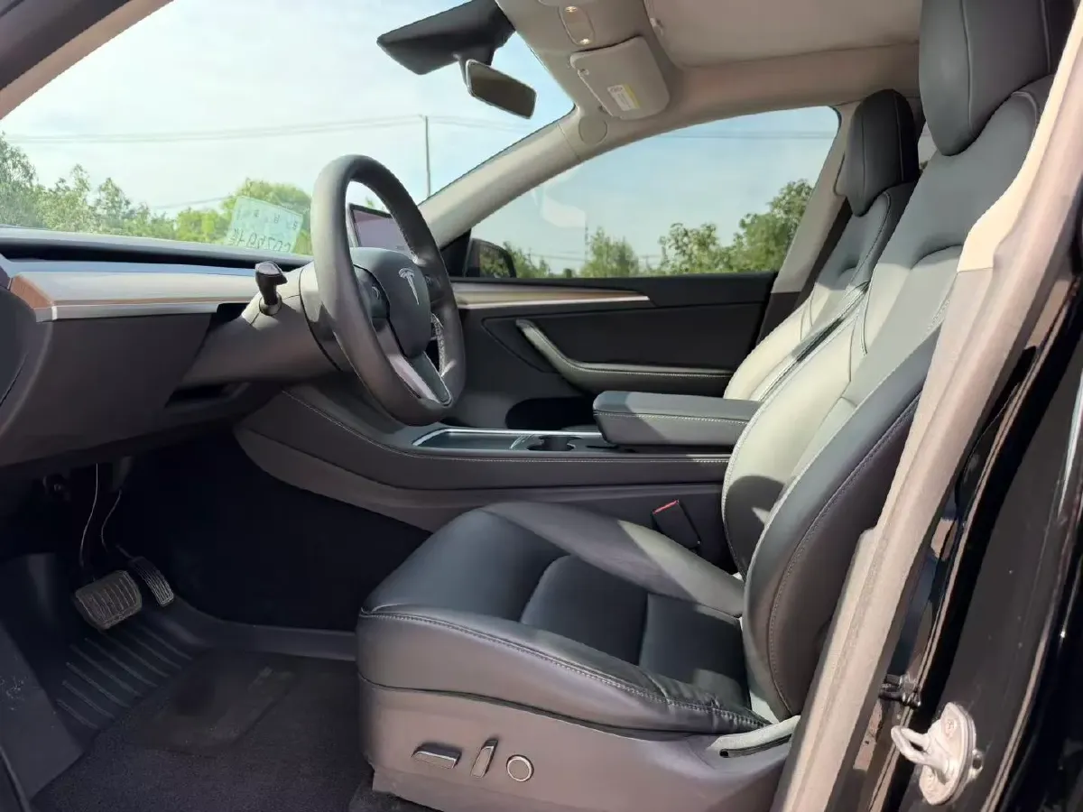 2021 Tesla Model Y BEV 60KWH,autocango,china used car exporter,china ev exporter,chinese used car exporter,chinese used ev exporter