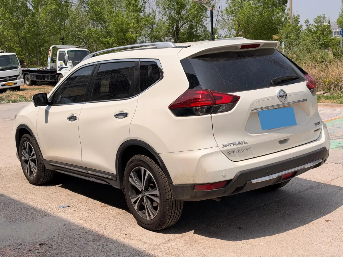2021 Nissan X-Trail 2.5L 181HP L4 CVT,autocango,china used car exporter,china ev exporter,chinese used car exporter,chinese used ev exporter