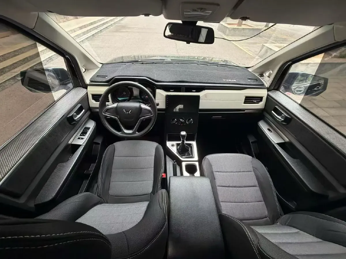 2019 WuLing HongGuang Plus 1.5T 147HP L4 6MT,autocango,china used car exporter,china ev exporter,chinese used car exporter,chinese used ev exporter