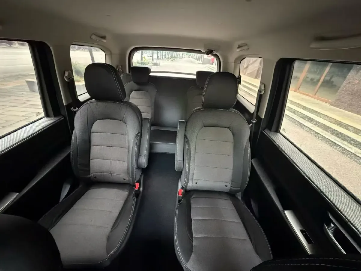 2019 WuLing HongGuang Plus 1.5T 147HP L4 6MT,autocango,china used car exporter,china ev exporter,chinese used car exporter,chinese used ev exporter