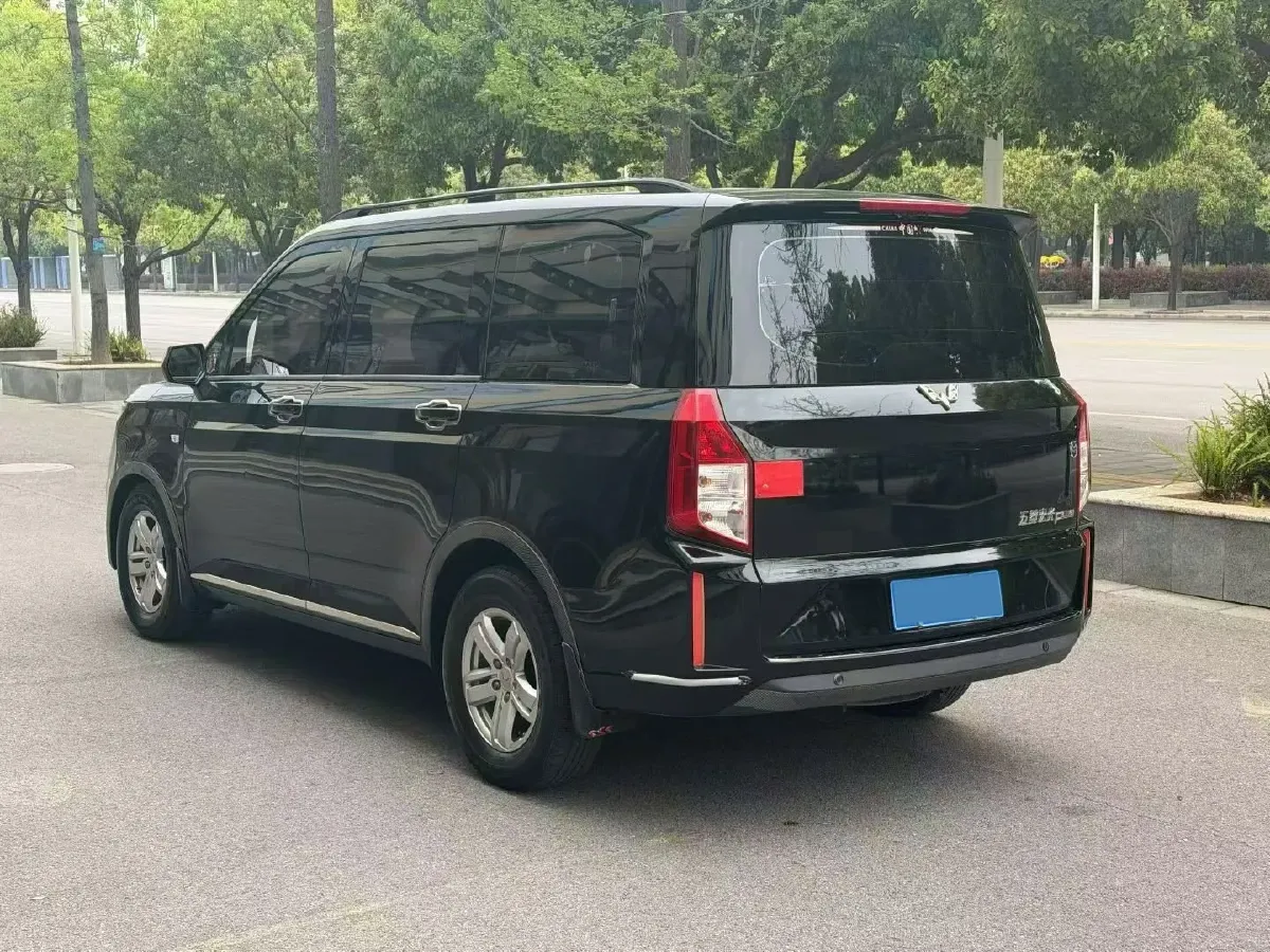 2019 WuLing HongGuang Plus 1.5T 147HP L4 6MT,autocango,china used car exporter,china ev exporter,chinese used car exporter,chinese used ev exporter