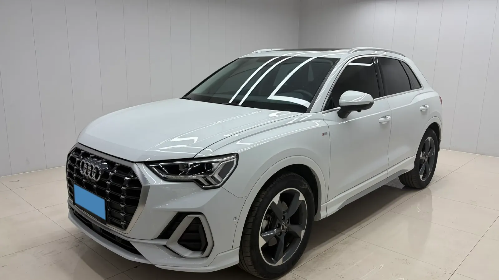 2022 Audi Q3 1.4T 150HP L4 7DCT,autocango,china used car exporter,china ev exporter,chinese used car exporter,chinese used ev exporter