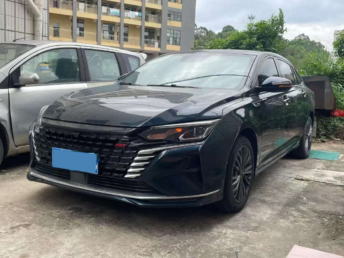 2021 DongFeng Aeolus YiXuan MAX 1.5T 190HP L4 7DCT,autocango,china used car exporter,china ev exporter,chinese used car exporter,chinese used ev exporter