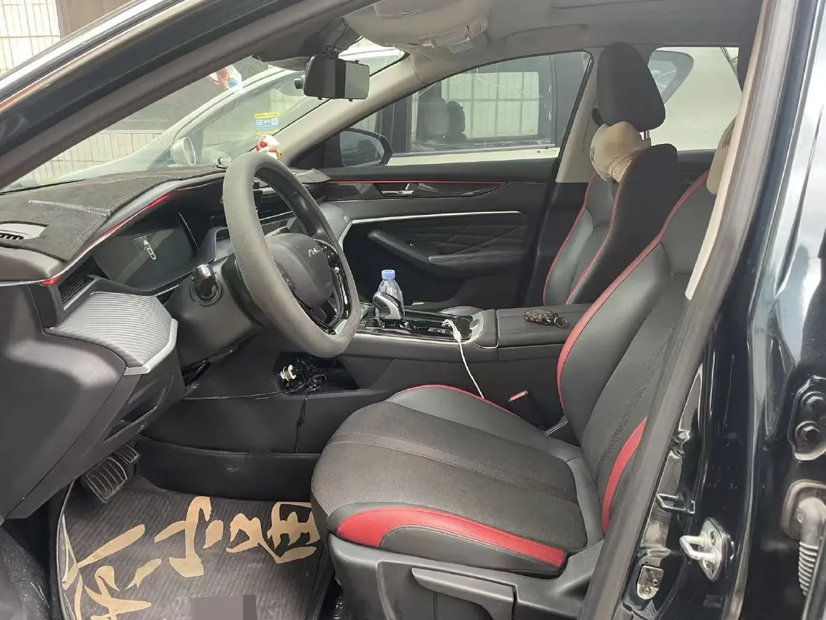 2021 DongFeng Aeolus YiXuan MAX 1.5T 190HP L4 7DCT,autocango,china used car exporter,china ev exporter,chinese used car exporter,chinese used ev exporter