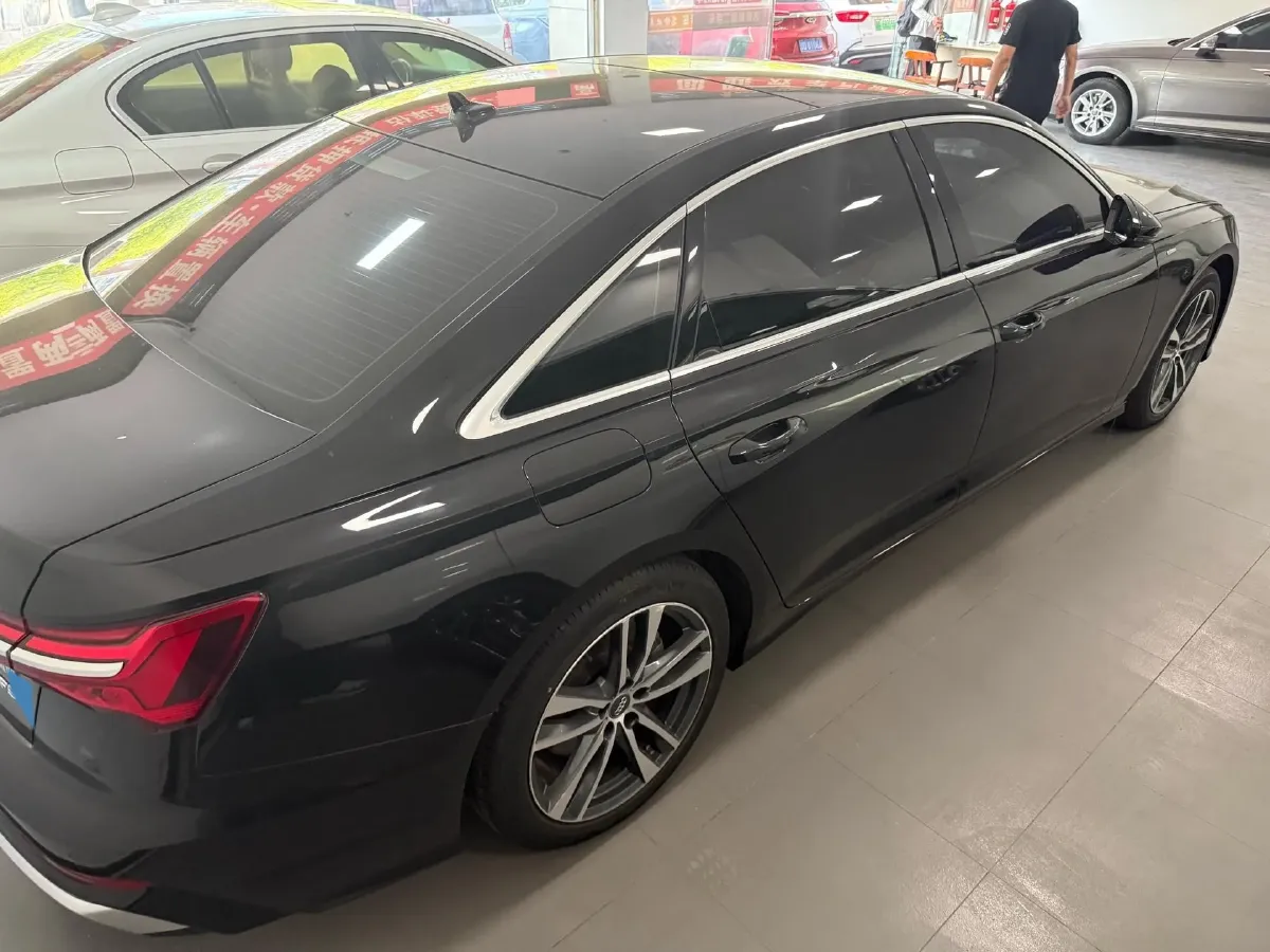 2019 Mercedes-Benz E Class 1.5T 184HP L4 9AT,autocango,china used car exporter,china ev exporter,chinese used car exporter,chinese used ev exporter