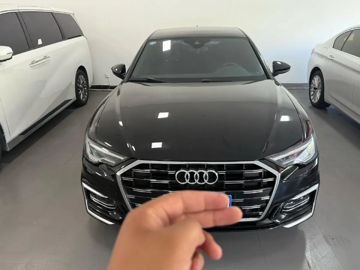 2019 Mercedes-Benz E Class 1.5T 184HP L4 9AT,autocango,china used car exporter,china ev exporter,chinese used car exporter,chinese used ev exporter