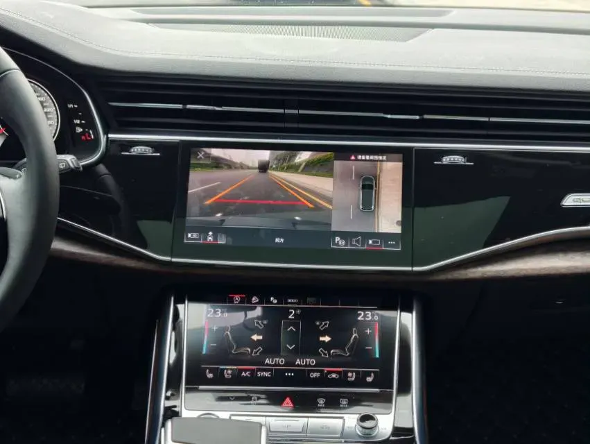 2023 Audi Q7 2.0T 265HP L4 8AT,autocango,china used car exporter,china ev exporter,chinese used car exporter,chinese used ev exporter