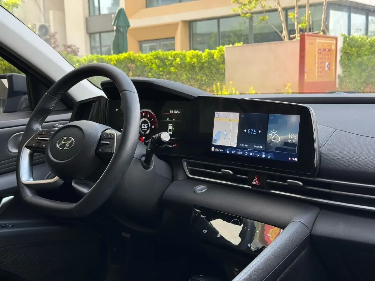 2021 Hyundai Elantra 1.5L 115HP L4 CVT,autocango,china used car exporter,china ev exporter,chinese used car exporter,chinese used ev exporter