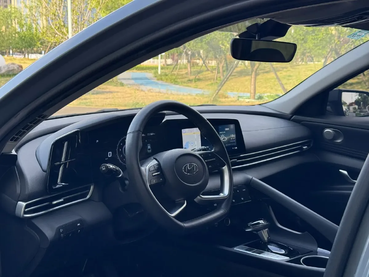 2021 Hyundai Elantra 1.5L 115HP L4 CVT,autocango,china used car exporter,china ev exporter,chinese used car exporter,chinese used ev exporter