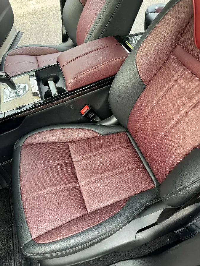 2023 Land Rover Range Rover Evoque 2.0T 249HP L4 9AT,autocango,china used car exporter,china ev exporter,chinese used car exporter,chinese used ev exporter