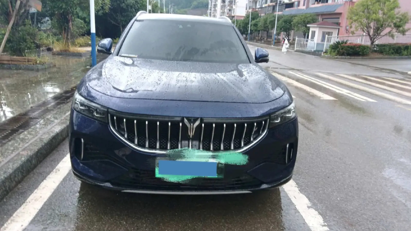 2021 Voyah FREE Range Extended 109HP REEV 33KWH,autocango,china used car exporter,china ev exporter,chinese used car exporter,chinese used ev exporter