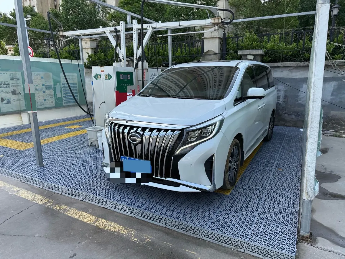 2021 GAC Trumpchi M8 2.0T 252HP L4 8AT,autocango,china used car exporter,china ev exporter,chinese used car exporter,chinese used ev exporter
