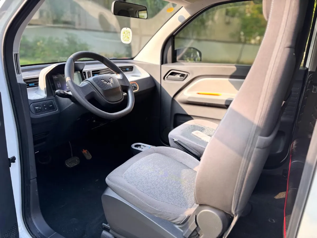 2020 WuLing HongGuang MINI EV BEV 9.3KWH,autocango,china used car exporter,china ev exporter,chinese used car exporter,chinese used ev exporter