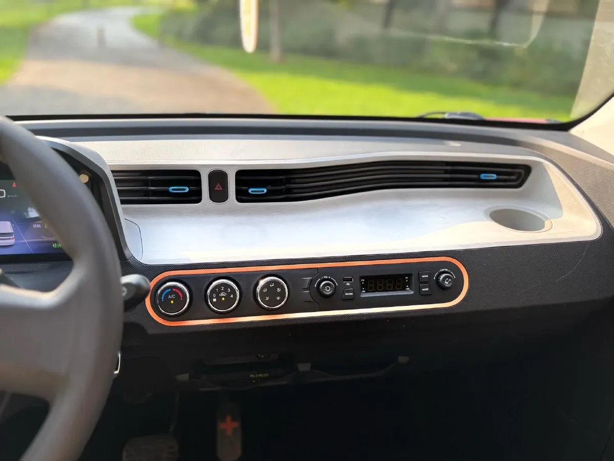 2020 WuLing HongGuang MINI EV BEV 9.3KWH,autocango,china used car exporter,china ev exporter,chinese used car exporter,chinese used ev exporter