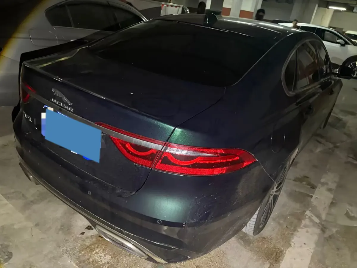 2022 Jaguar XFL 2.0T 250HP L4 8AT,autocango,china used car exporter,china ev exporter,chinese used car exporter,chinese used ev exporter