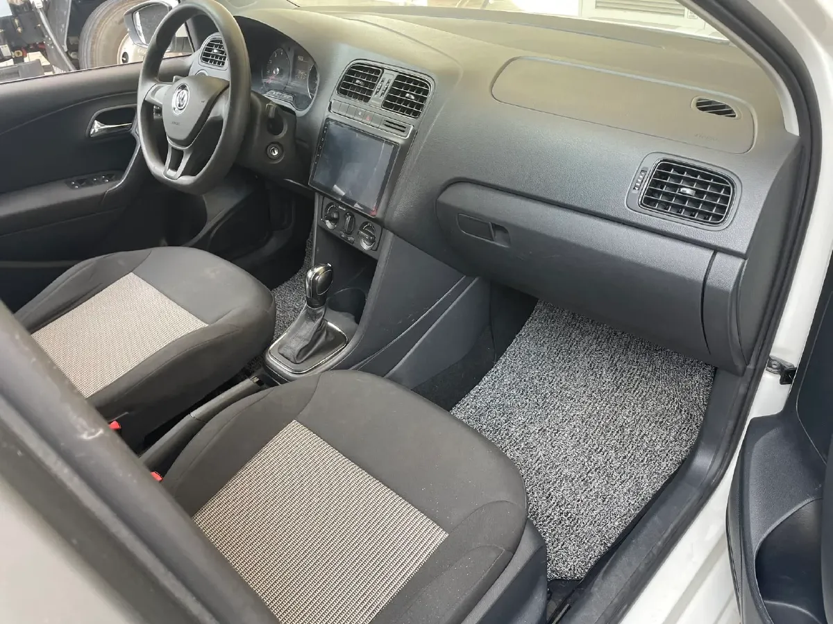 2016 Volkswagen Polo 1.4L 90HP L4 6AT,autocango,china used car exporter,china ev exporter,chinese used car exporter,chinese used ev exporter