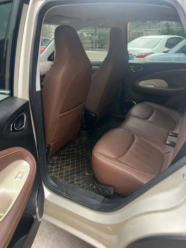 2023 WuLing BinGuo BEV 31.9KWH,autocango,china used car exporter,china ev exporter,chinese used car exporter,chinese used ev exporter