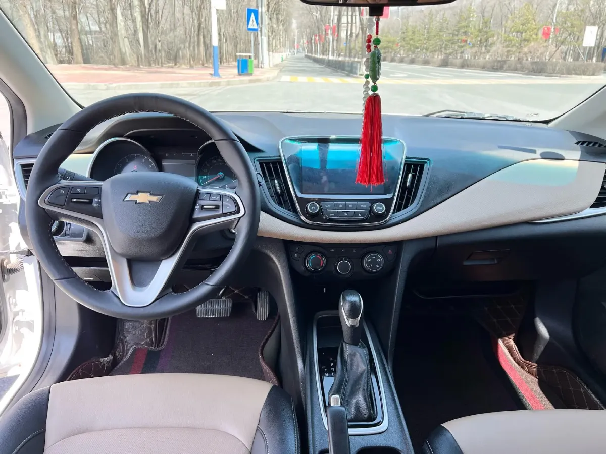 2022 Chevrolet Monza 1.5L 113HP L4 6AT,autocango,china used car exporter,china ev exporter,chinese used car exporter,chinese used ev exporter