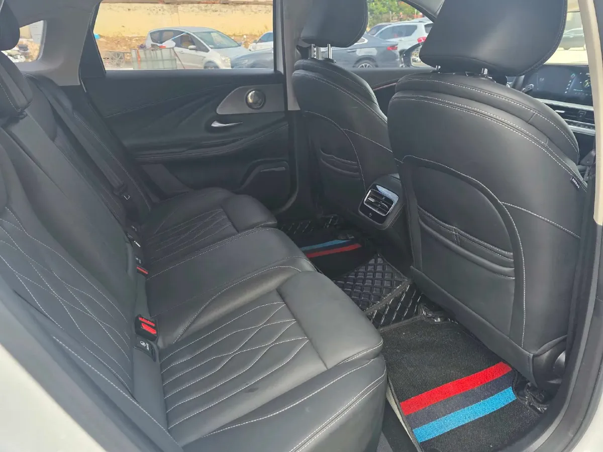 2022 Chery Arrizo 8 1.6T 197HP L4 7DCT,autocango,china used car exporter,china ev exporter,chinese used car exporter,chinese used ev exporter